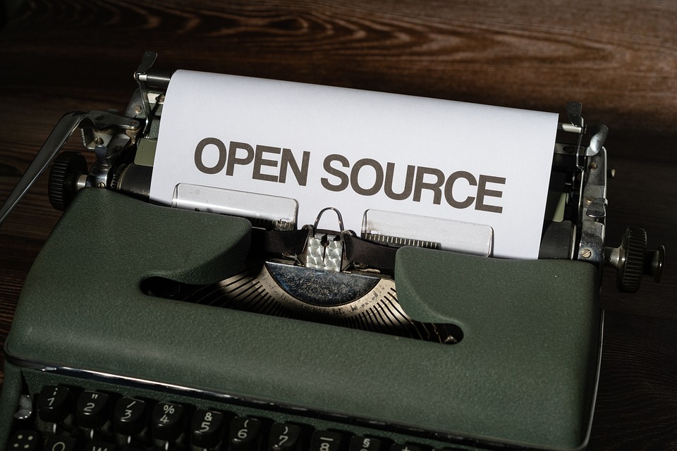 Are open source operating systems better than closed source operating systems?